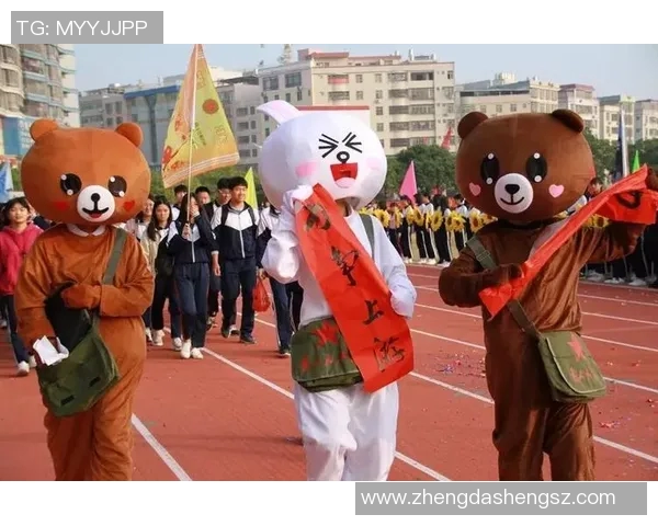 水上激情绽放 體育表演會精彩呈現 游泳魅力全面展現